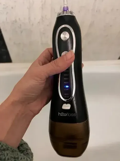 Іригатор порожнини рота портативний H2oFlos HF-6 чорний, 8 насадок + дорожня сумка в подарунок Київ - фото 4