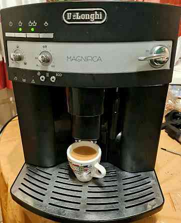 Кавомашина Delonghi Magnifica. Київ
