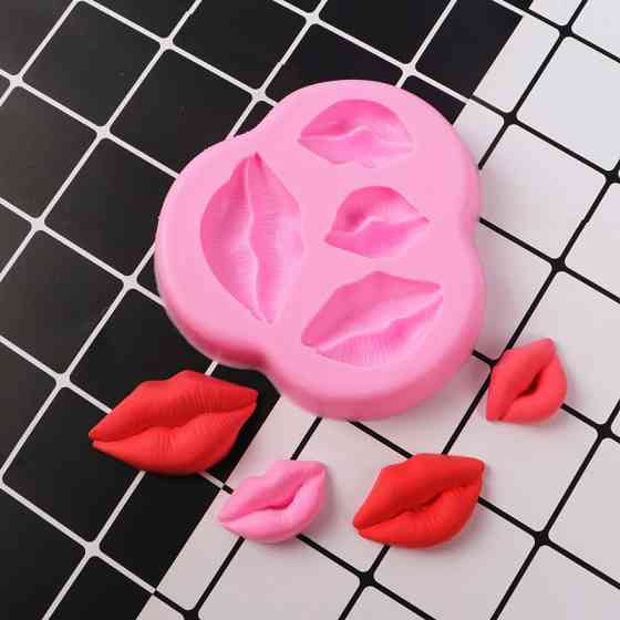 Молд силиконовый Губы 85 на 82 мм розовый Киев