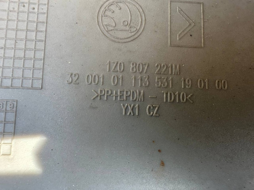 Бампер передній в зборі Skoda Octavia A5 2009-2013 (1Z0807221M) Ковель - фото 4