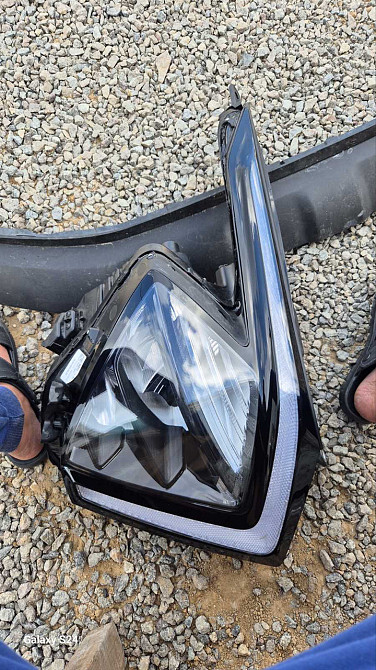 Kia Sportage 2021–2025 Передняя правая фара Full LED Киев - изображение 1