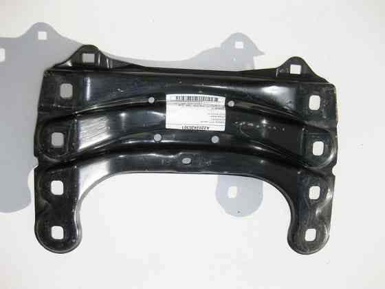 Mercedes-Benz  A2202420301 Траверса АКПП при двигунах M137 V8 5.8 6.3л S-Class W220 CL C215 Одесса