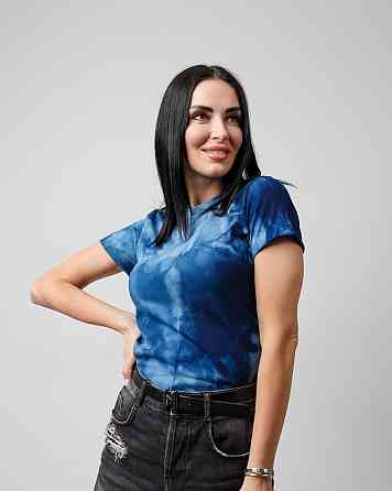 Женская футболка с эффектом тай-дай 