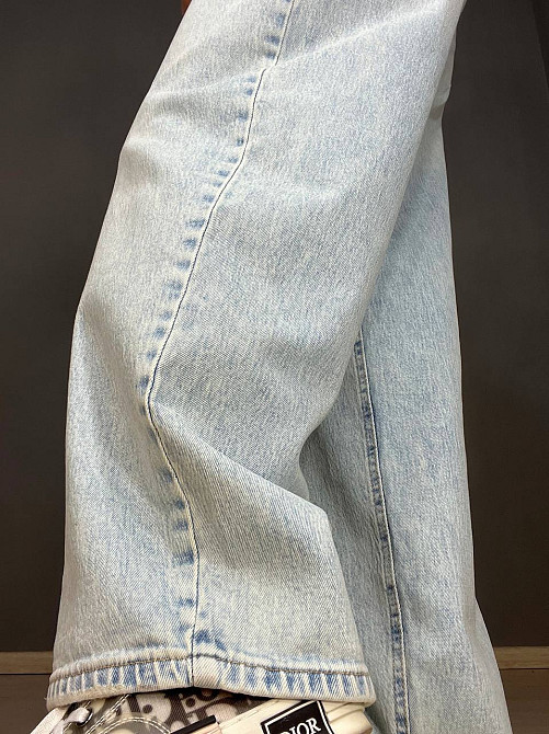 Джинсы женские I8 52452 SKATER jeans широкие бананы с высокой посадкой светло-голубые, светло-голубо Одесса - изображение 4