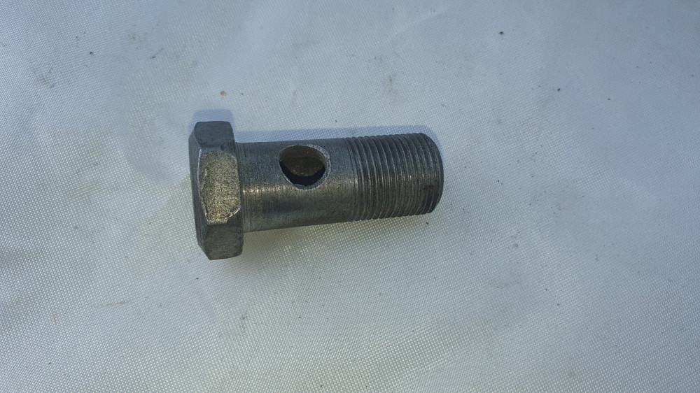 Болт-штуцер М20х1.5. Довжина — 55 мм. СССР. Харків - фото 1