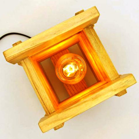 Светильник настольный 