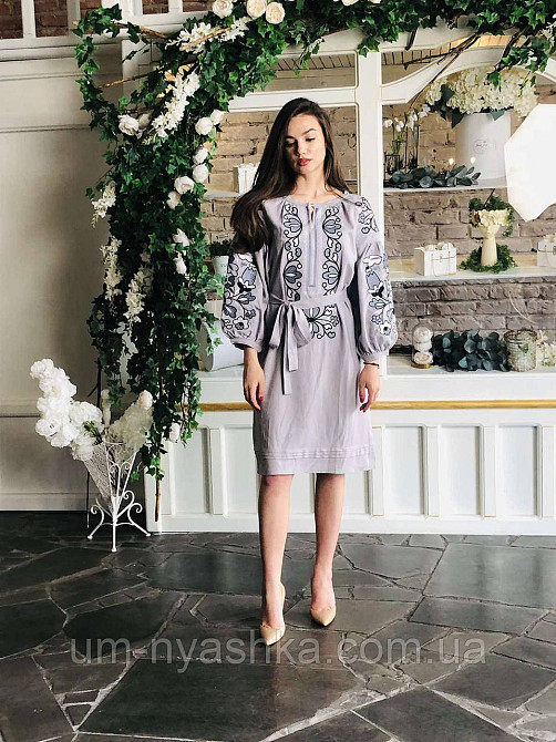 Жіноча вишита сукня на льоні Меланія Кривий Ріг - фото 4