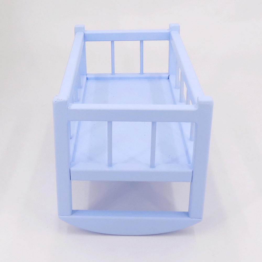 Кровать для кукол 