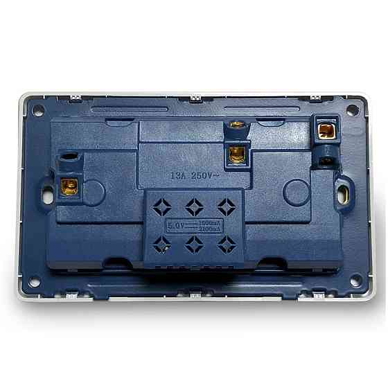 Універсальна розетка Delviz з кнопками живлення, індикаторами та USB-A – глобальна сумісність у вашій оселі (13А, 250V) + 2 USB (5V 1,5-2,1A) DZ-E4-11 Миколаїв