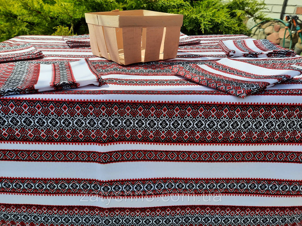 Вышитая скатерть на хлопке красная Киев - изображение 7