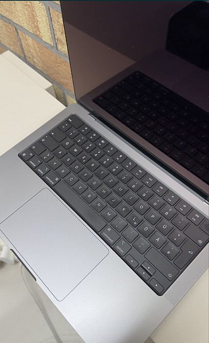 Ноутбук Used Apple MacBook Pro 14 M1 Max 32 / 1Tb Харьков - изображение 3