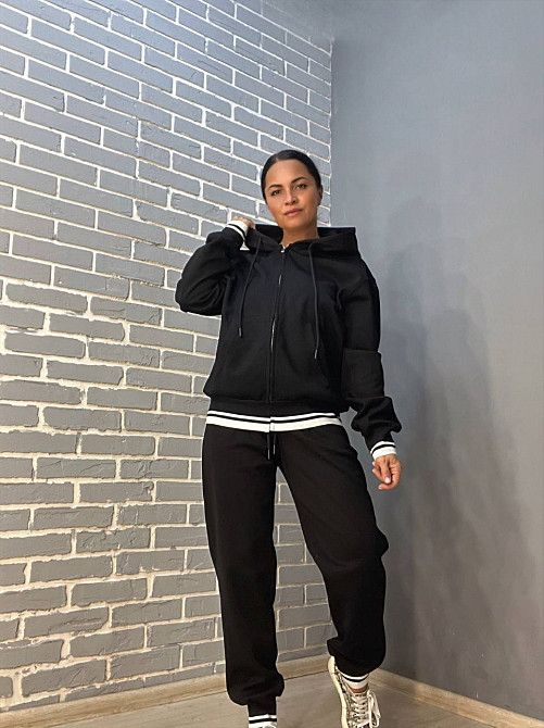 Костюм жіночий A-N 2743 брюки джоггери та худі з кишенями на блискавці з капюшоном резинка з білою с Одеса - фото 7