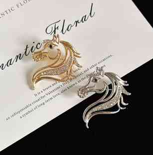 Брошка на піджка золотиста Кінь Київ