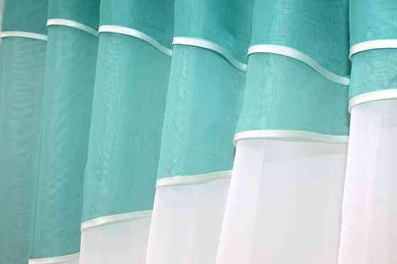 Кухонные шторы VR-Textil № 091к с ламбрекеном и подвязками бирюзовый с молочным 280х170 см (50-270) Киев