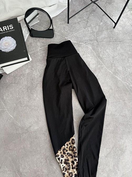 Жіночі лосини з леопардовою вставкою мікродайвінг 46/48 Одеса - фото 3