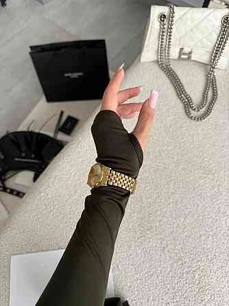 Стильний жіночий базовий лонгслів із написом і вирізом під пальчик мікродайвінг Хакі Одеса