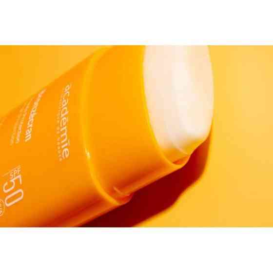 Сонцезахисний стік для чутливих зон SPF 50 / Stick Solaire Zones Sensibles SPF 50 Academie 10 мл Дніпро