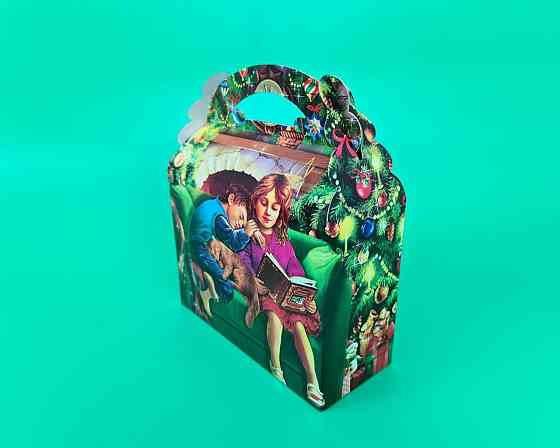 Новогодняя подарочная картонная упаковка для конфет (1000грм)  №200 