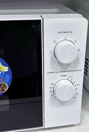Мікрохвильовка Midea MM7P012MZ-W. Київ