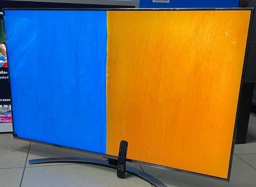 Телевизор Безрамный: 55