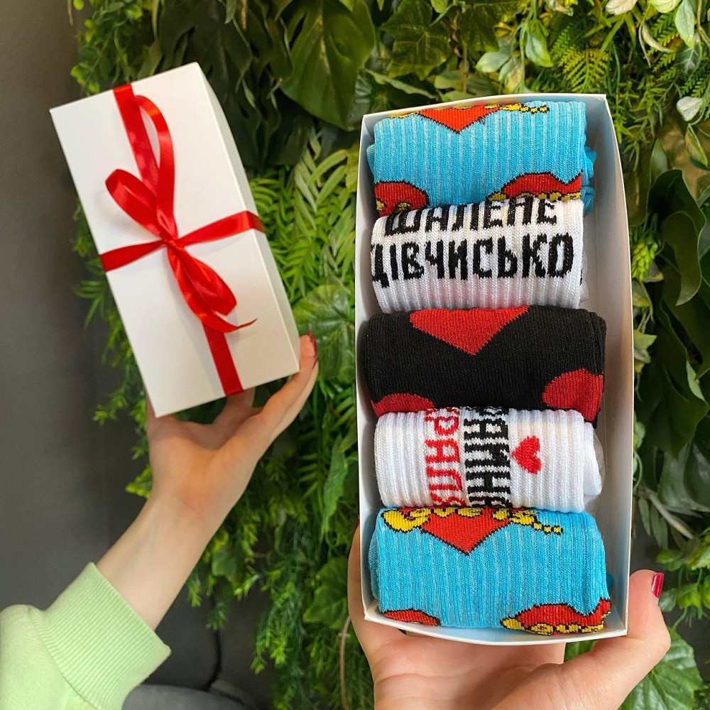 Набор женских носков в подарочной коробке 5 пар с надписями и рисунками разные цвета Одесса - изображение 3