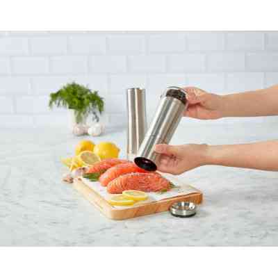 Млинок для спецій KitchenAid Universal, Набір 2 шт, 20,3 см, сріблястий (KOG988OSSSA) Вінниця