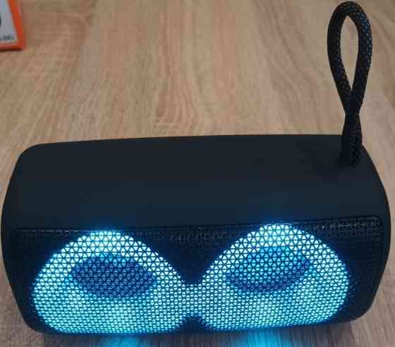 Мощная беспроводная Bluetooth колонка NB-041 со светомузыкой FM радио Киев