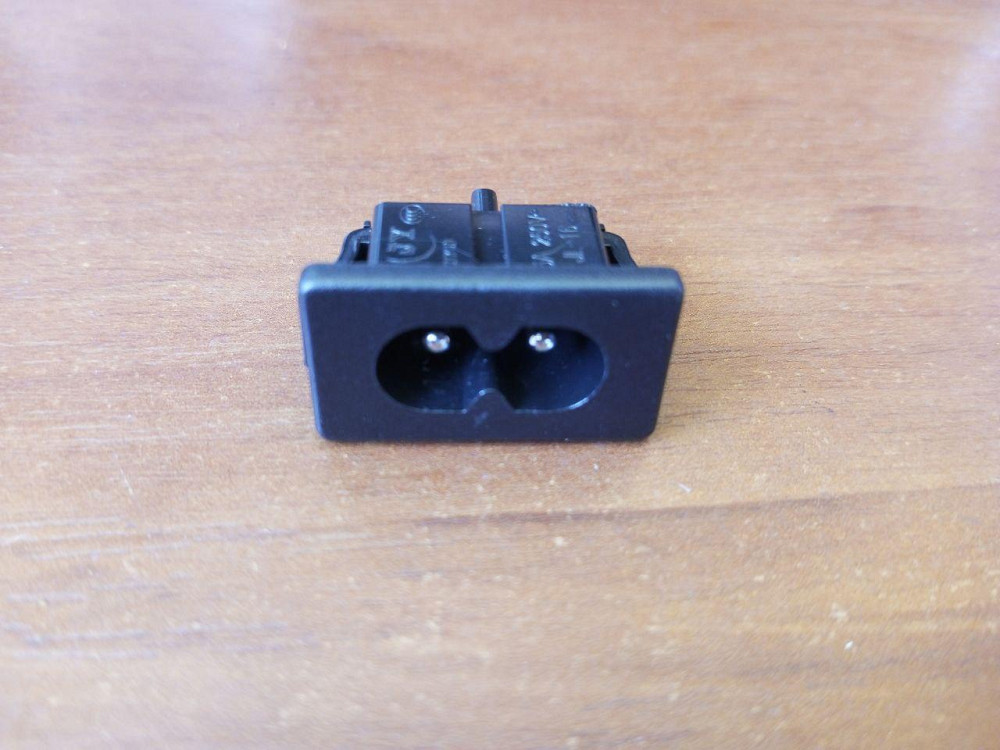 Штекер сетевой 2pin монтажный, Daier, корпус пластик Полтава - изображение 1