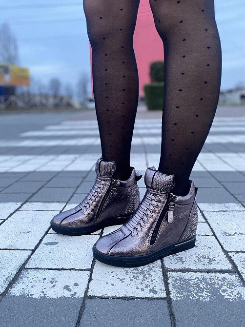 Снікерси жіночі Bosida бронзовий еко-шкіра танкетка 5см ( -6) Коломыя - изображение 4