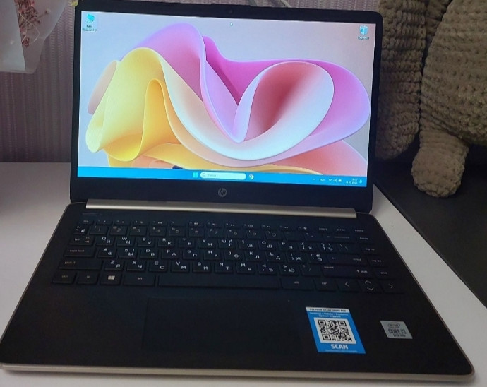 Ноутбук: HP , Мощный Intel Core i3 , 10 Gen SSD 256Gb. 8Gb. DDR4 UHD Киев - изображение 2