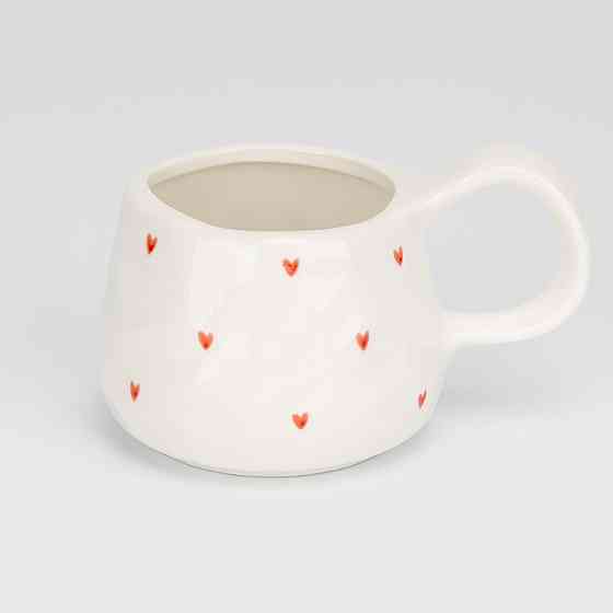 Кружка с блюдцем в нежном дизайне "Маленькие сердечки" 300 мл Винница
