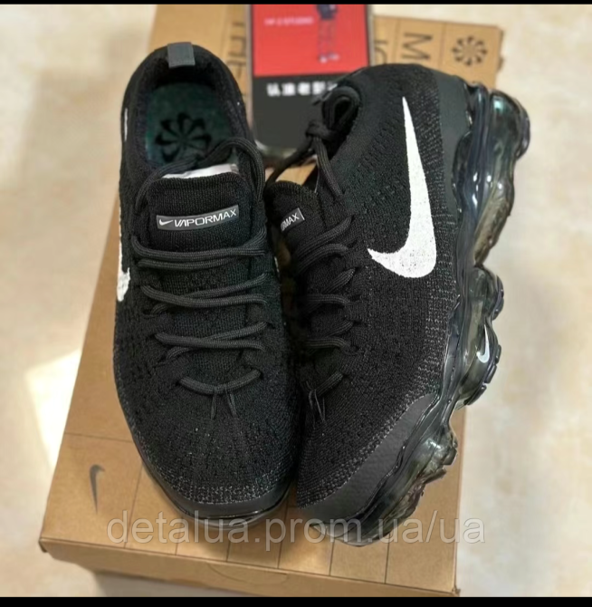 Кросівки  Nike Air Vapormax 2023 Flyknit Running Shoes Black біл значок Киев - изображение 1