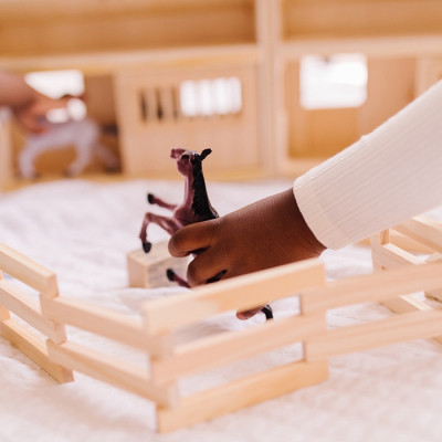 Игровой набор Melissa&Doug Деревянная конюшня с лошадками (MD3704) Винница - изображение 4