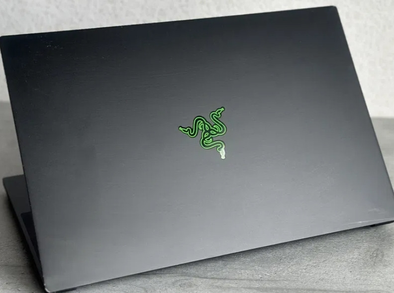 Ноутбук: Razer Blade 15 (15.6