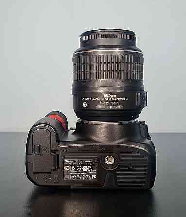 Дзеркальний фотоапарат Nikon D3100 + kit об'єктив 18-55 мм Клевань