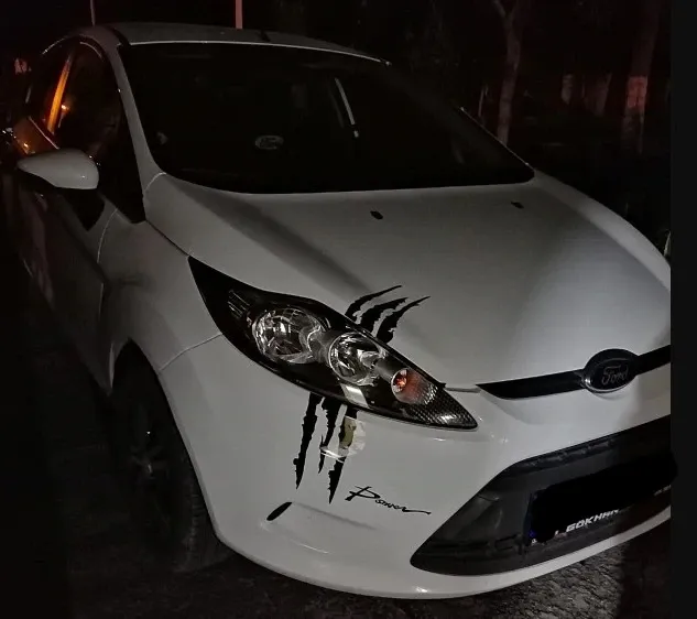 Наклейка на авто в виде Царапины Когтем Черная Киев - изображение 4