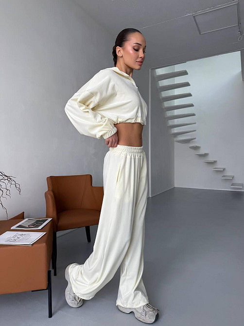 Жіночий велюровий костюм-двійка: худі на блискавці та штани Молочний, 42/44 Одеса - фото 2