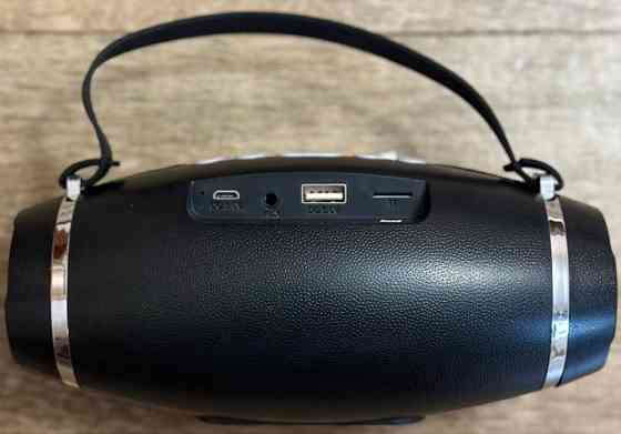 Портативна колонка JBL Київ