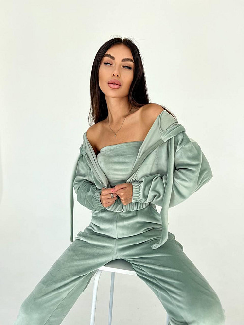 Женский плюшевый прогулочный костюм тройка: кофта топ и штаны велюр плюш 44/46, Оливка Одесса - изображение 1