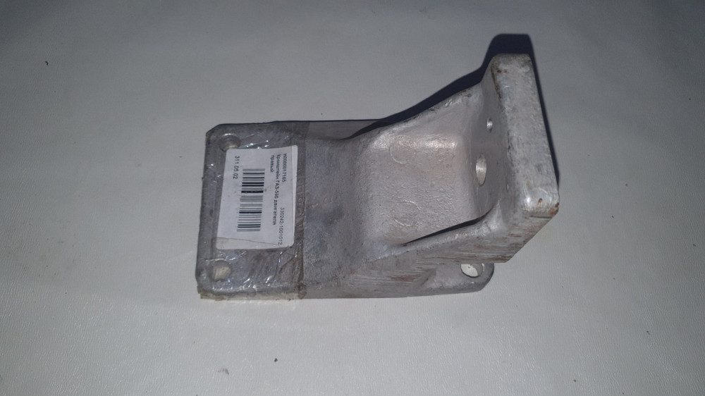 Кронштейн двигателя правый ГАЗ-560. 330242-1001012. Харьков - изображение 2