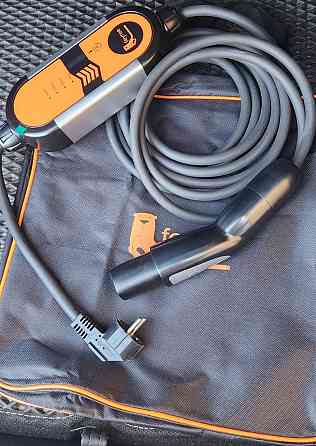 Зарядка Tesla 3 Y S X Feyree 16a 5м кабель Type — Tesla 3.5 кВт. Київ