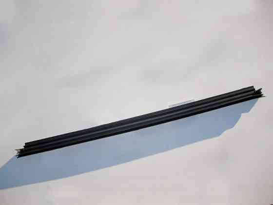 Mercedes-Benz  A2057250465 Внутрішня планка ущільнювача під скло передніх правих дверей C-Class W205 Одеса