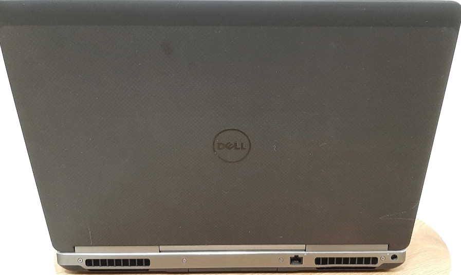 Ноутбук DELL 17