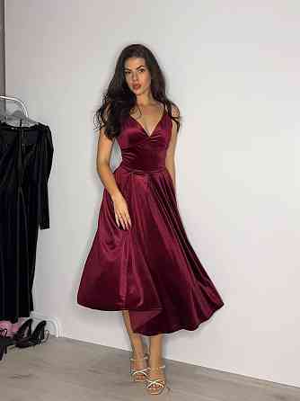Жіноче вечірнє романтичне плаття з королівського щільного оксамиту Бордо, 42/44 Одеса