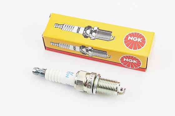 Свічка 4Т DCPR8E - M12 L17 - CG/CB/CH250/YP250 Київ