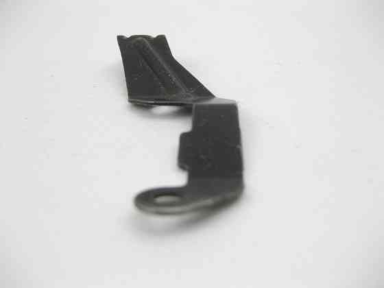 Mercedes-Benz  A2036830214 Правий кронштейн декоративної накладки магнітоли та клімату C-Class W203 CLC Sportcoupe C203 Одесса