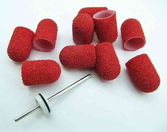 Набор Колпачки педикюрные на пластиковой основе 60 гритт красные 10 шт плюс основа под колпачок. Киев