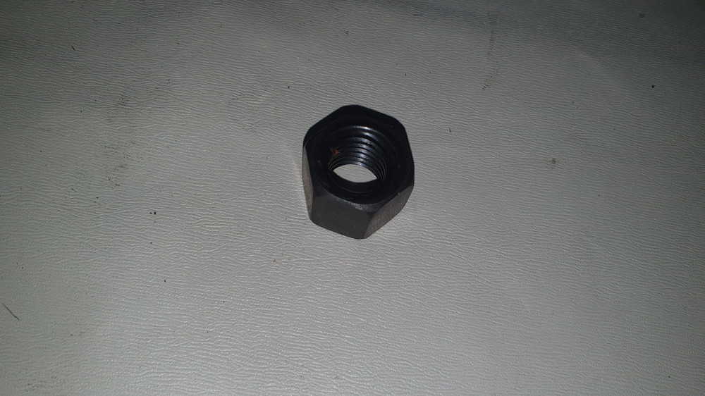 Гайка колеса КамАЗ (усиленная, фосфотированная) М18*2.5 (высота - 20 мм) под ключ 27. Украина. 85355 Харьков - изображение 1