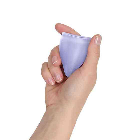 Менструальна чаша Fun Factory FUN CUP SIZE A Purple, багаторазова, діаметр 4 см, об’єм 20 мл Sex Aura Київ