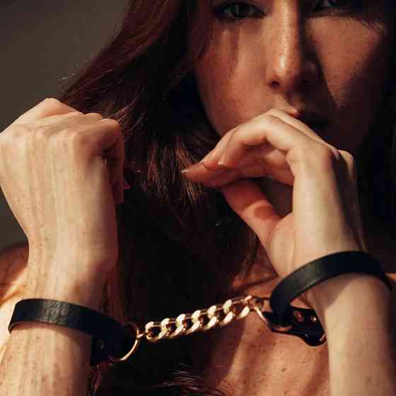 Наручники з екошкіри Bijoux Indiscrets Maze – Thin Handcuffs Black Sex Aura Київ